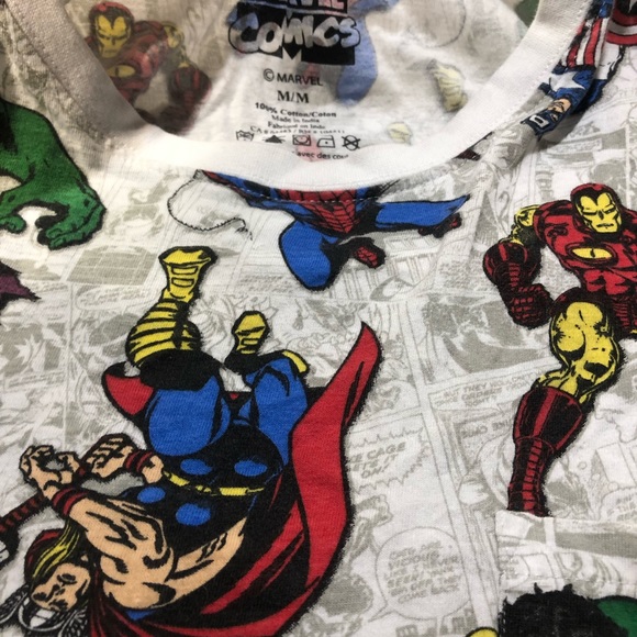 Marvel Comics official Tank Mens Medium - Picture 2 of 7